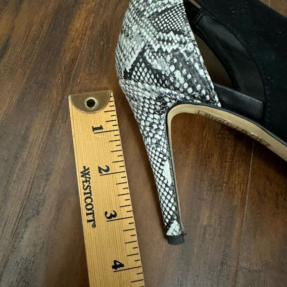 NWOB WHITE HOUSE BLACK MARKET Grace Suede Snake Embossed Open Toe Pumps - Picture 11 of 11